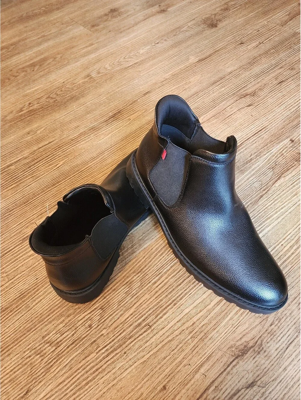 Size 12 Marc Joseph Black Leather Chelsea Boots with Rugged Sole, Size 41, Used